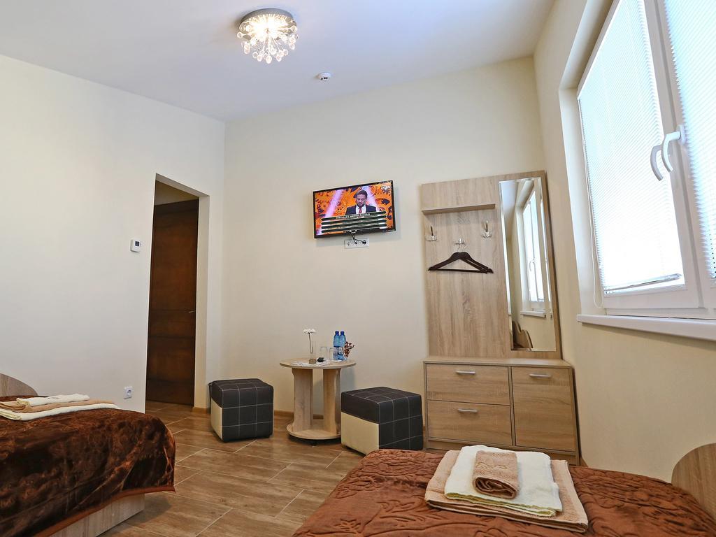 Juro Guest House โชเล ภายนอก รูปภาพ