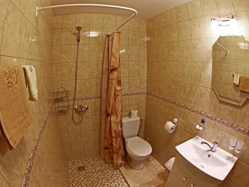 Juro Guest House โชเล ภายนอก รูปภาพ