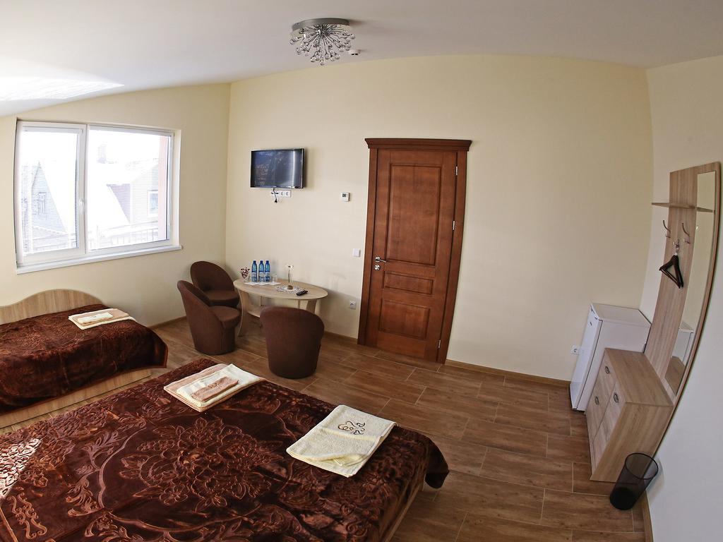 Juro Guest House โชเล ภายนอก รูปภาพ