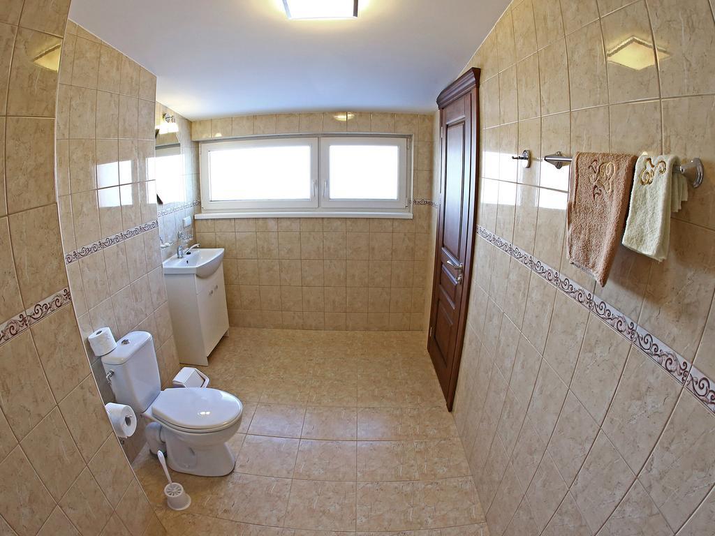 Juro Guest House โชเล ภายนอก รูปภาพ
